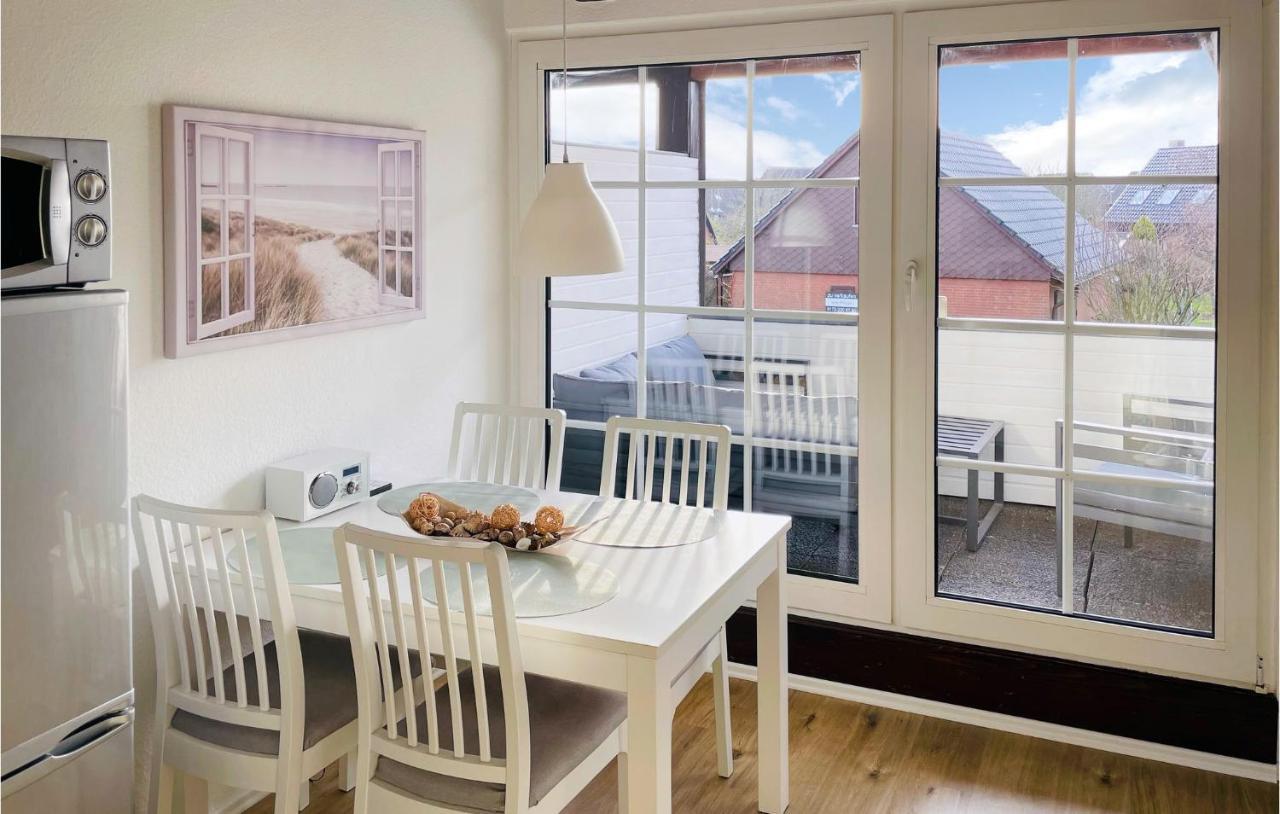 Cozy Apartment In Friedrichskoog With Kitchen Kültér fotó