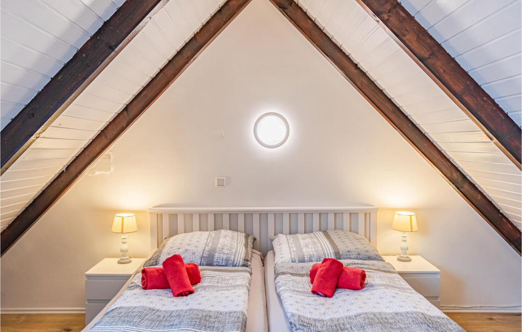 Cozy Apartment In Friedrichskoog With Kitchen Kültér fotó
